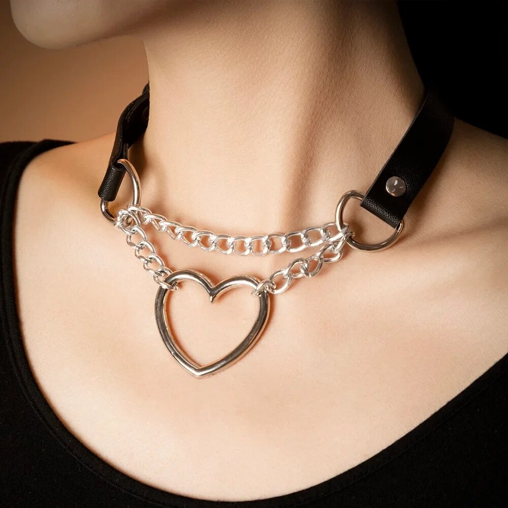 Love Beat Choker – Verstellbare Halskette mit Herz