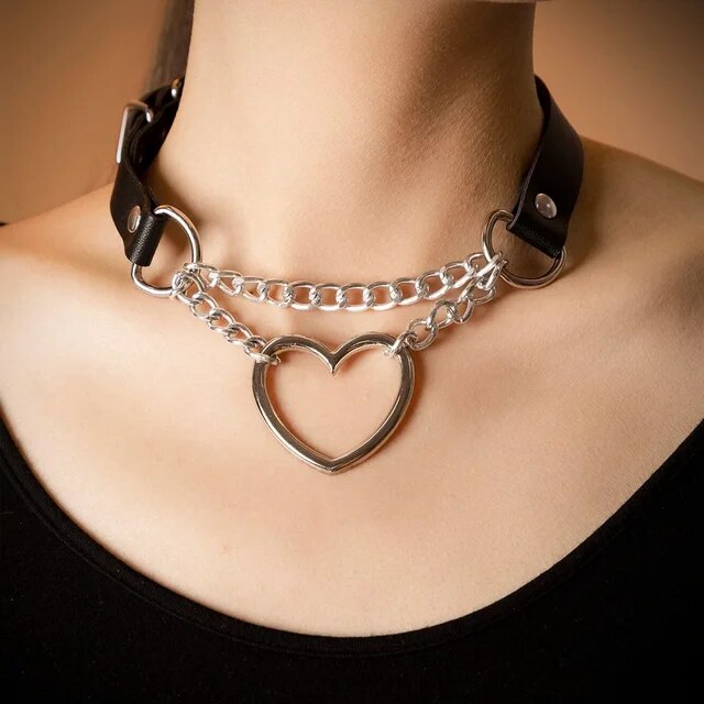 Love Beat Choker – Verstellbare Halskette mit Herz