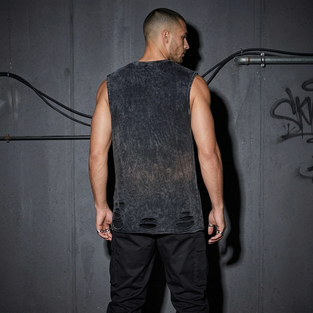 Rogue Chain Tanktop - Ganzkörper-Aufnahme | Techno Essentials