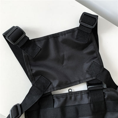 Schwarze Rave Ready Brusttasche, Rückenteil mit Gurten