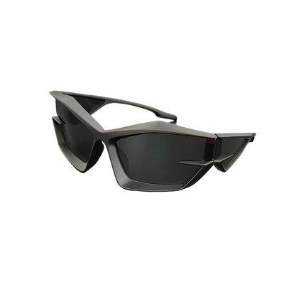 Schwarze TurboBeat Schnelle-Brille mit dunklen Gläsern, Schrägansicht