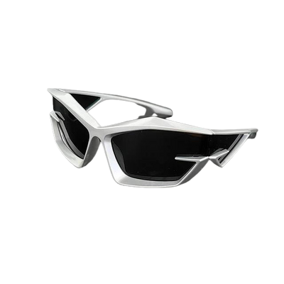 Silberne TurboBeat Schnelle-Brille mit dunklen Gläsern, Schrägansicht