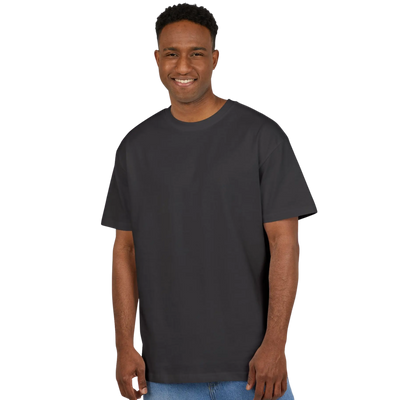 Anthrazitfarbenes Techno Rose Oversize Shirt am Model, Vorderansicht