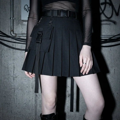Schwarzer BeatWave Mini Rave Rock, seitliche Ansicht, Club-Outfit, techno-inspirierter Stil