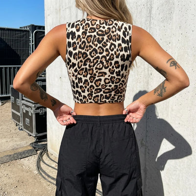 Leopard Clash Ring-Top Rückansicht, Model mit Tattoos, Clubwear