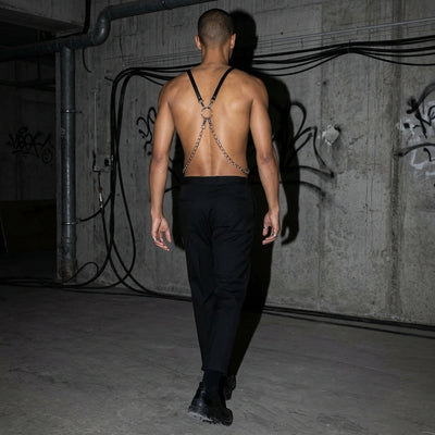 RaveMaster Harness, Rückansicht am Model